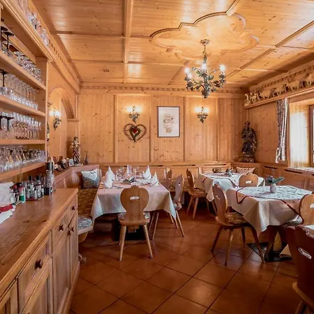 Otel Neuwirt Ellbögen