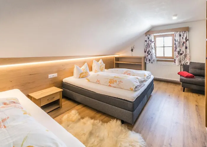 Neuwirt 3* Ellbögen