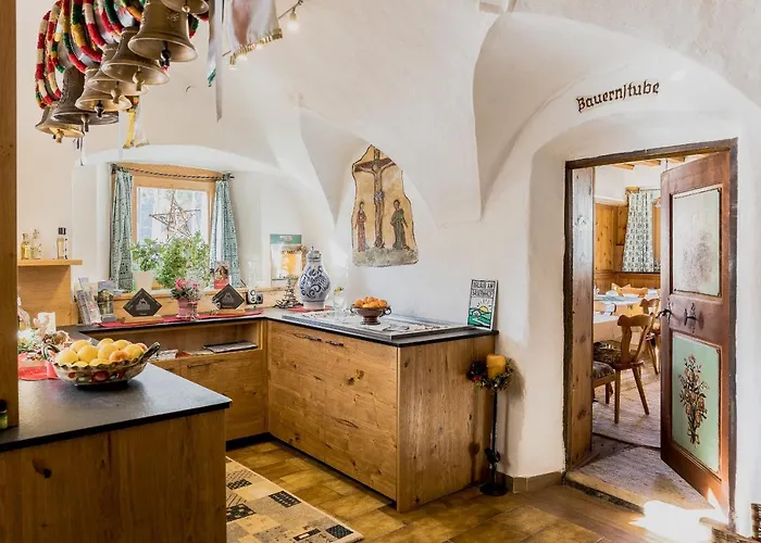 Neuwirt 3* Ellbögen