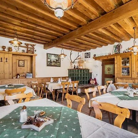 Hotel Neuwirt Ellbogen